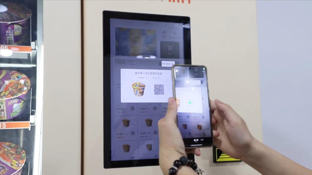 AZ-N1 noodle vending machine 22 inch touchscreen interface ordering system